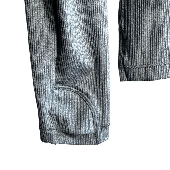 Athleta Small Petite Performance Long Sleeve Shirt V-Neck Button Thumbholes - Picture 3 of 5